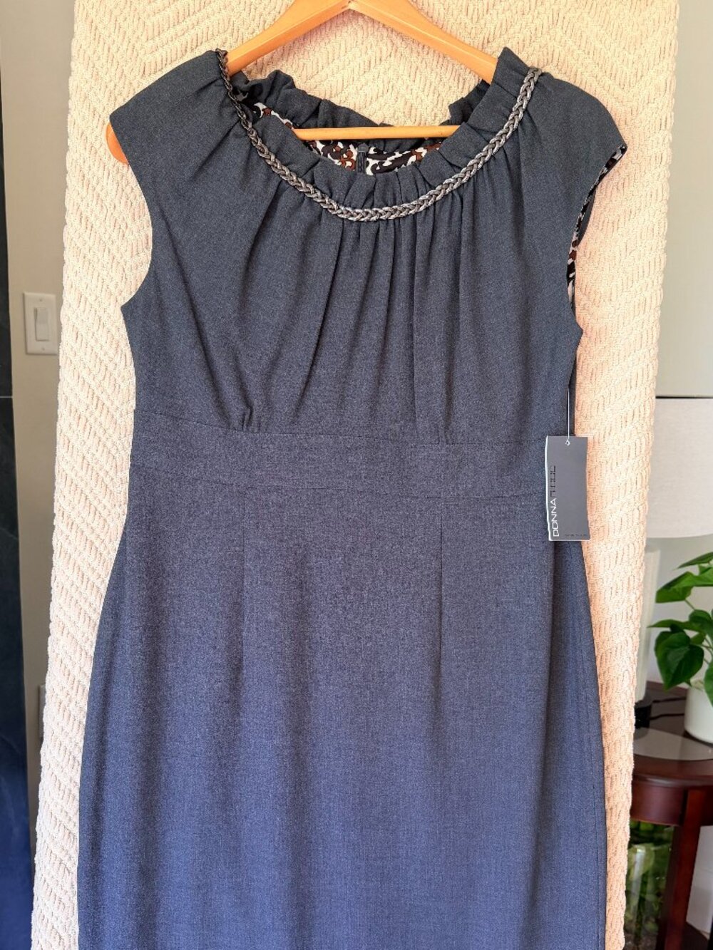 NWT Donna Ricco Grey Chain Neck Ruffle Sheath Dress Size 12